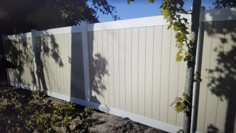 Vinyl fence built by RB Fence